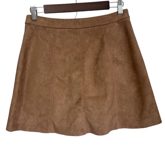 Lush Microsuede Button Front Mini Skirt Brown / Tan Size Medium - Picture 8 of 8